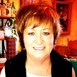 Meet your Posher, Myra